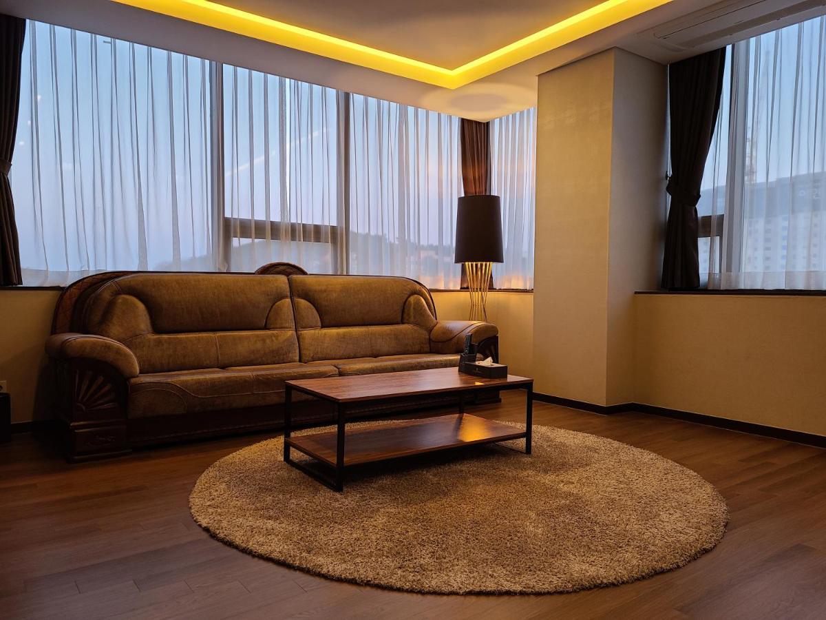 New Donghae Tourist Hotel Eksteriør bilde