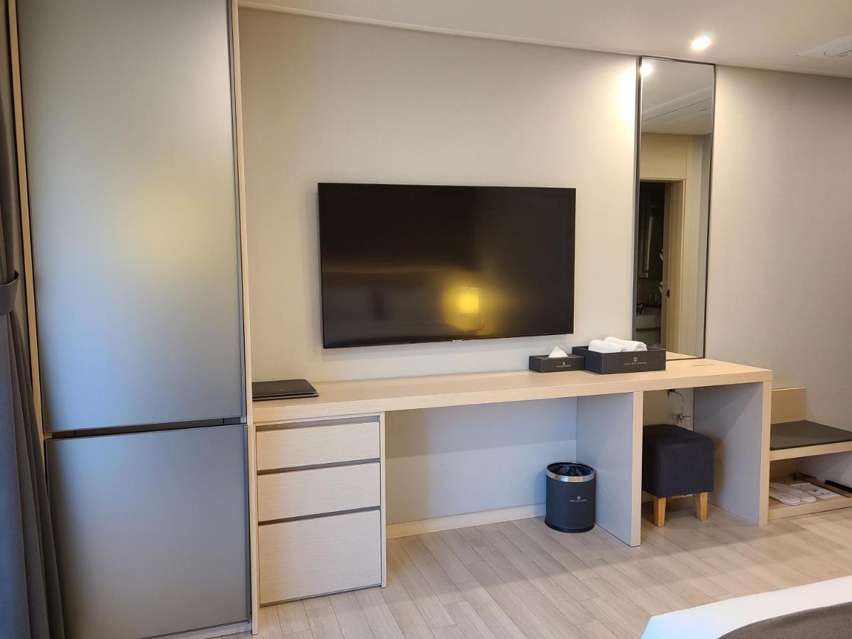 New Donghae Tourist Hotel Eksteriør bilde