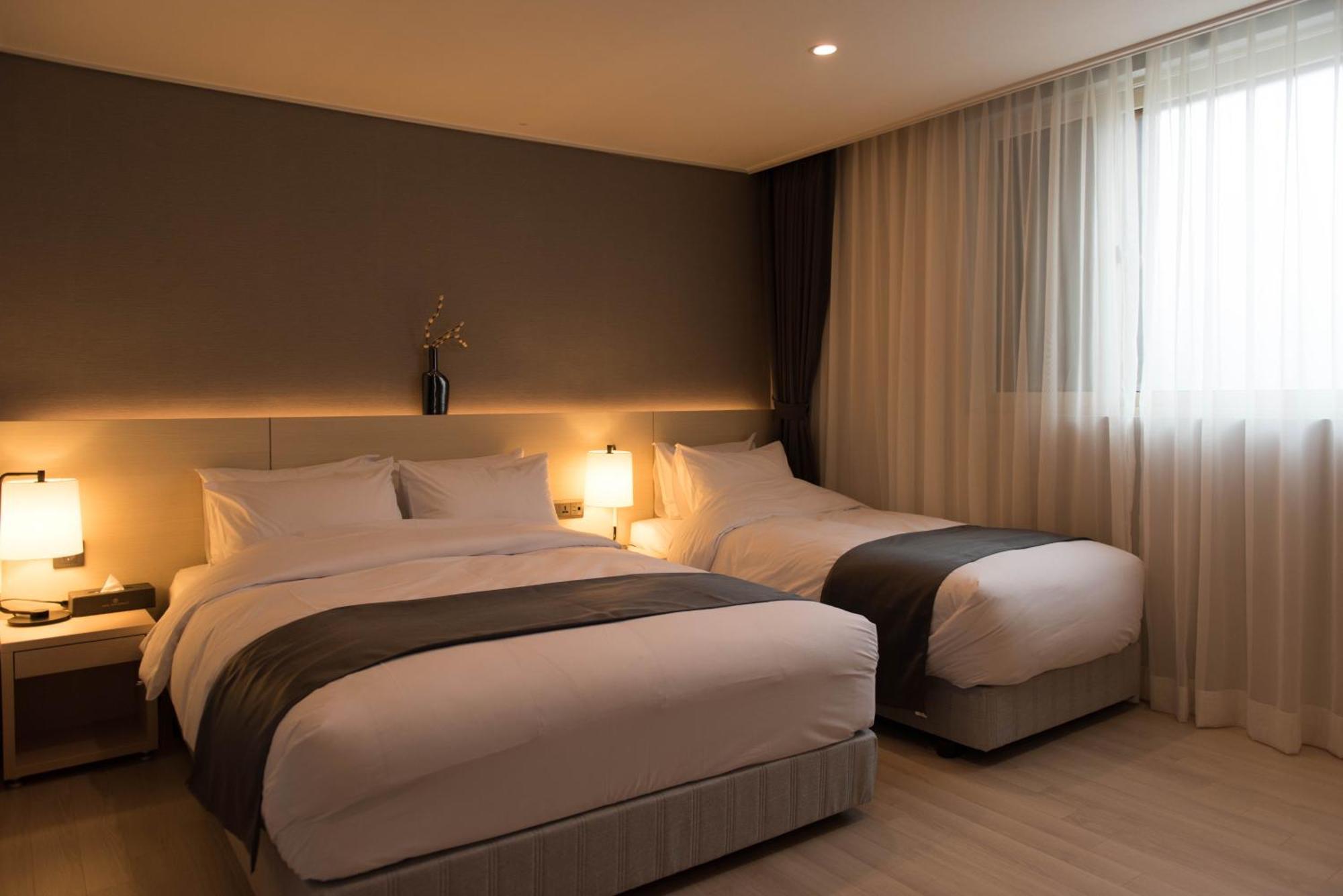 New Donghae Tourist Hotel Eksteriør bilde